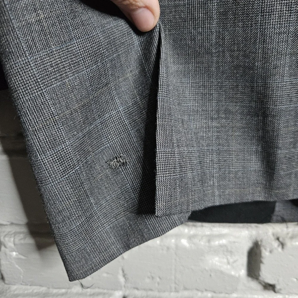 Vintage Burberry London Mens Wool‎ Suit Grey Plaid Windowpane 41R 34X30